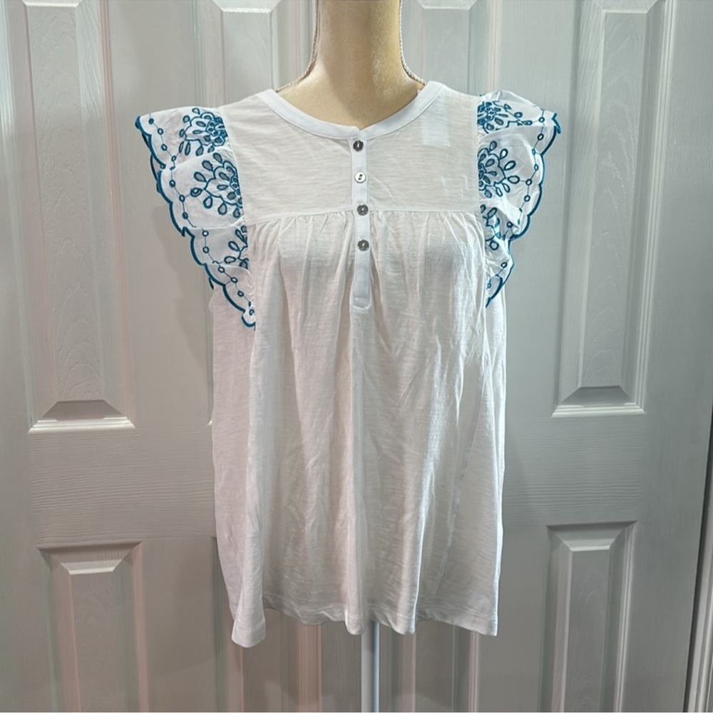 NWOT Loft Eyelet Flutter Henley White/Blue Mixed Media Top size XL - Picture 2 of 6